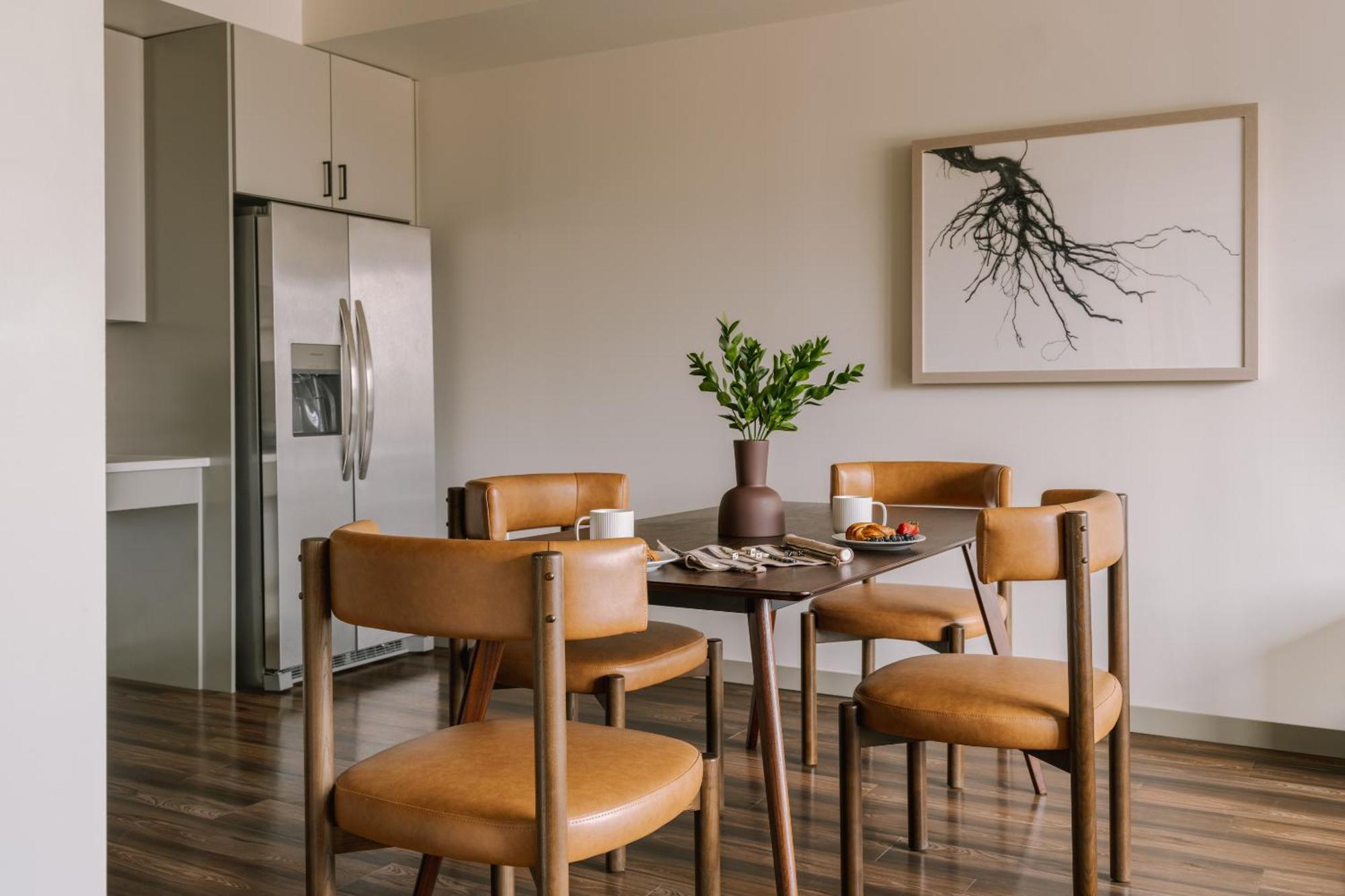 Sonder Skyline Apartments Lohi