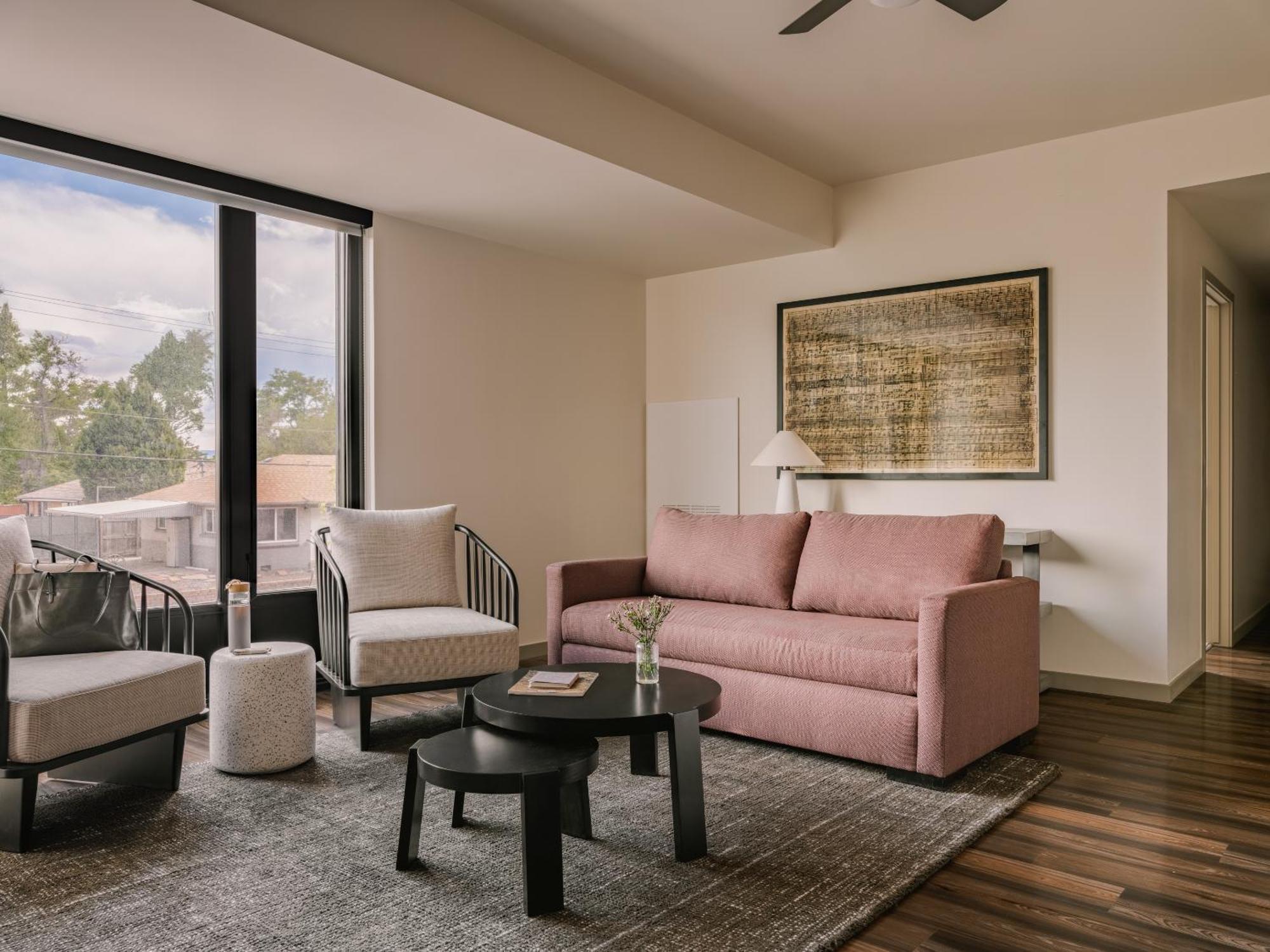 Aparthotel Sonder Skyline Apartments Lohi 3*